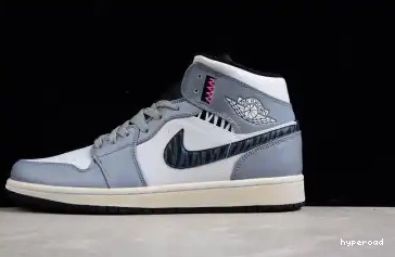 Hyperoad Jordan Mid Air 1 0523